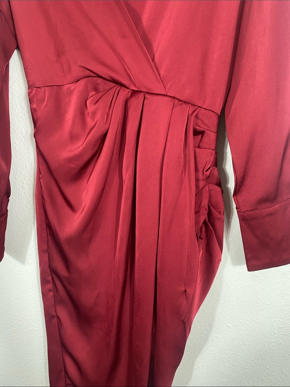 Vici Burgundy Satin Twist-Waist Midi Dress Size Xs - Picture 3 of 16